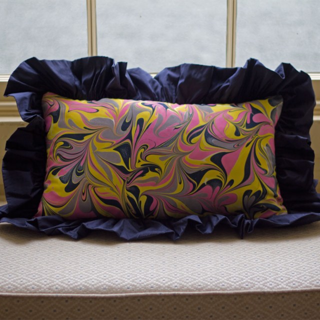 amalfi-frill-cushion-is6