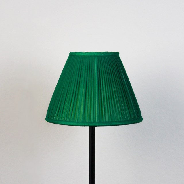 emerald-chiffon-shade-off