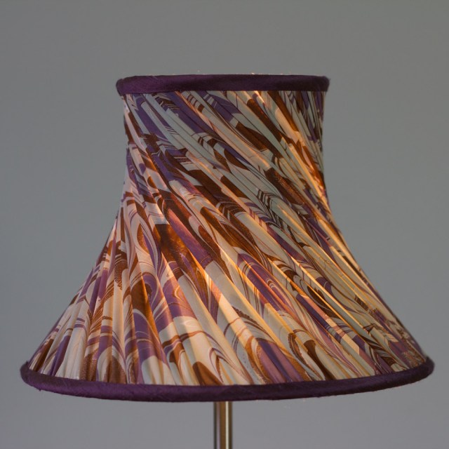 phoenix-twist-lamp-shade-on5